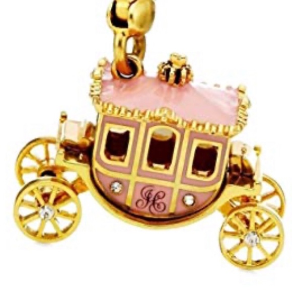 Juicy Couture Jewelry - 🎄Holiday Sale🎄 Carriage Charm